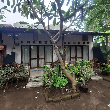 Bintang Guesthouse 吉利特拉旺安 外观 照片